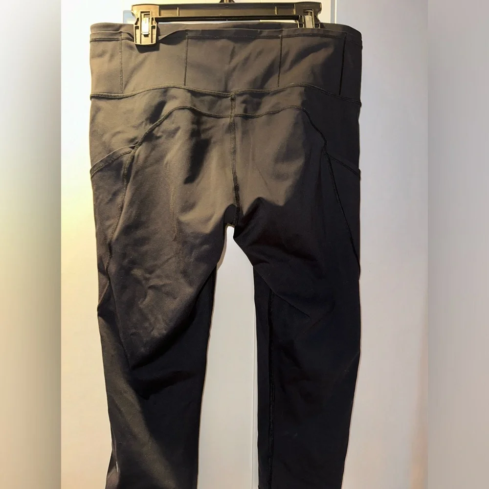 Lululemon Fast And Free Crop Leggings in Black